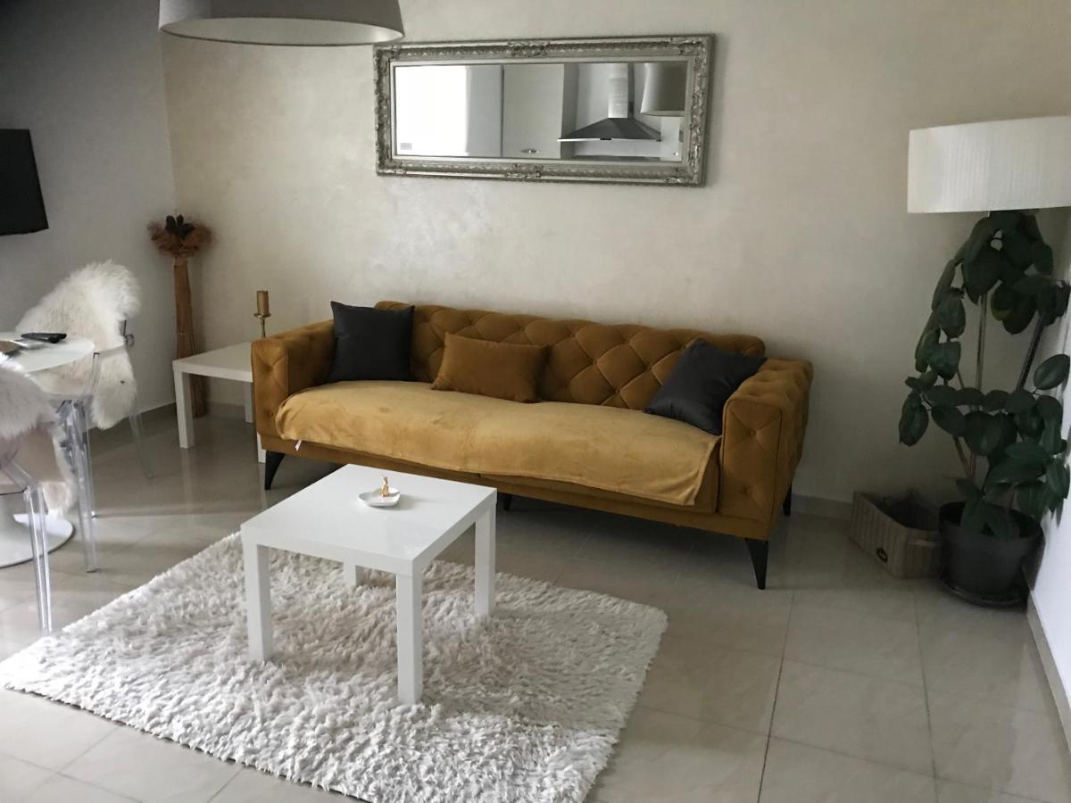 PUY Captain Emo City Apartments מראה חיצוני תמונה