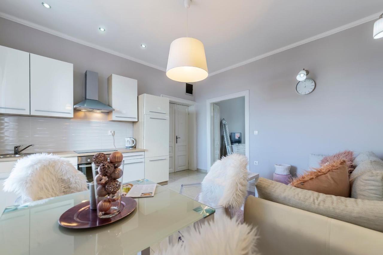 PUY Captain Emo City Apartments מראה חיצוני תמונה
