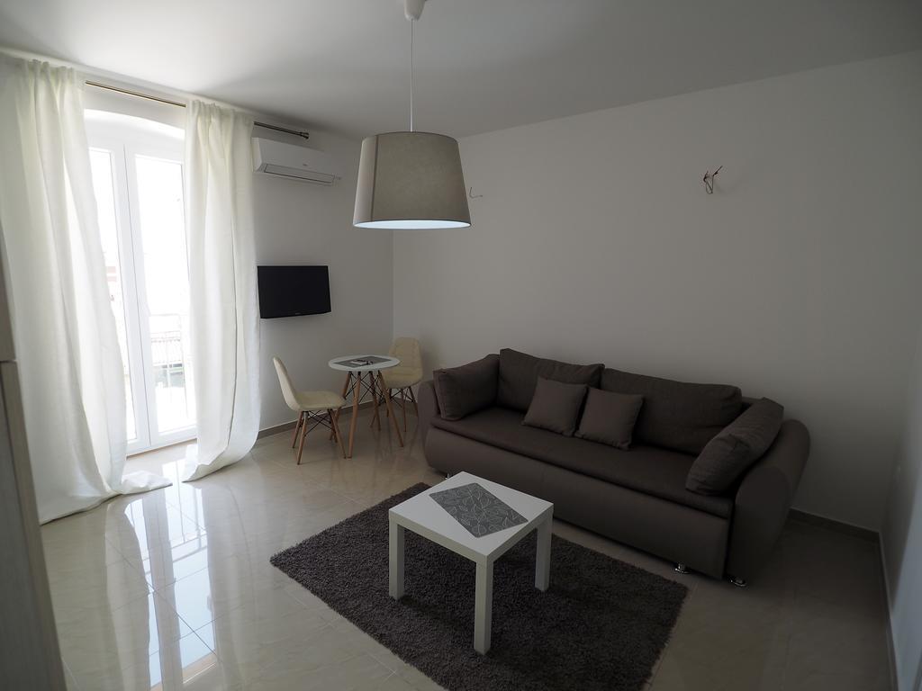 PUY Captain Emo City Apartments מראה חיצוני תמונה