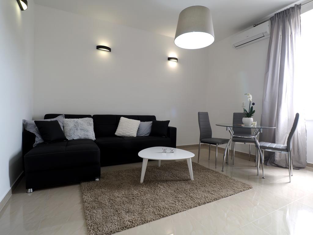 PUY Captain Emo City Apartments מראה חיצוני תמונה