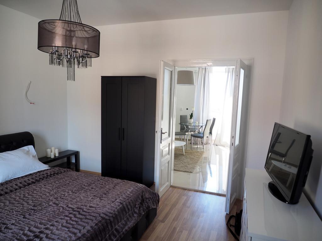 PUY Captain Emo City Apartments מראה חיצוני תמונה