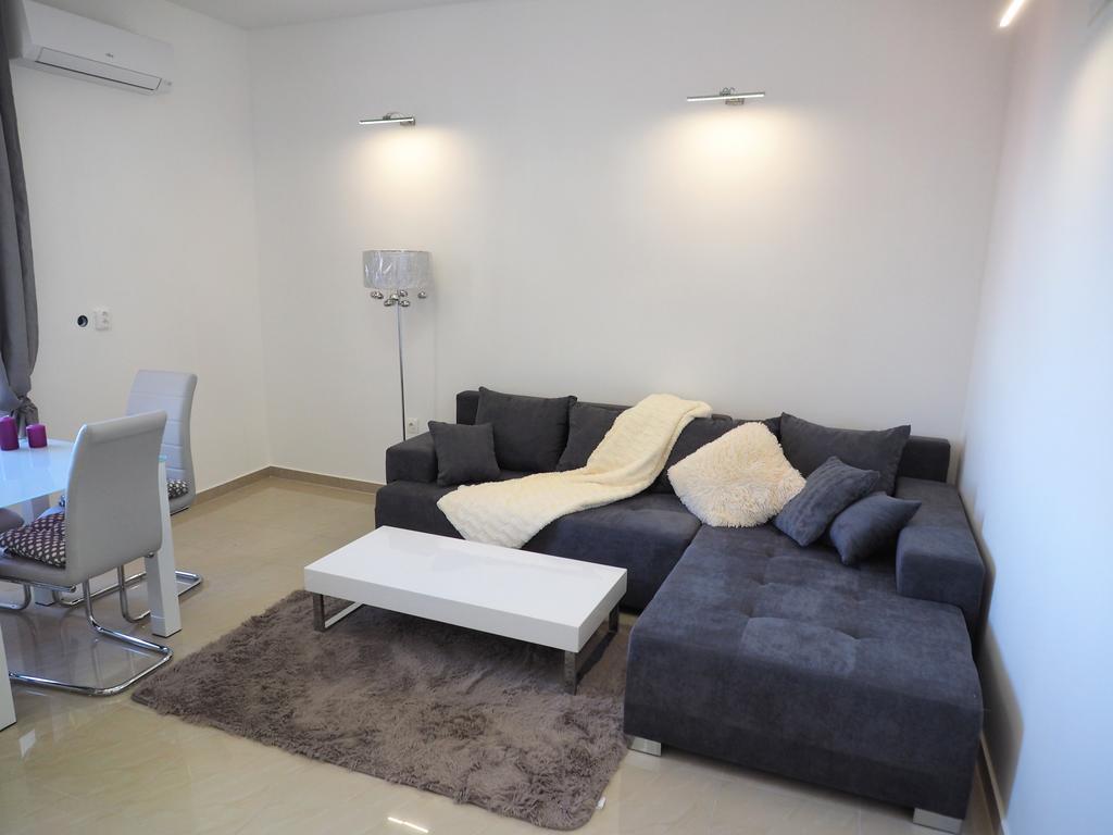 PUY Captain Emo City Apartments מראה חיצוני תמונה