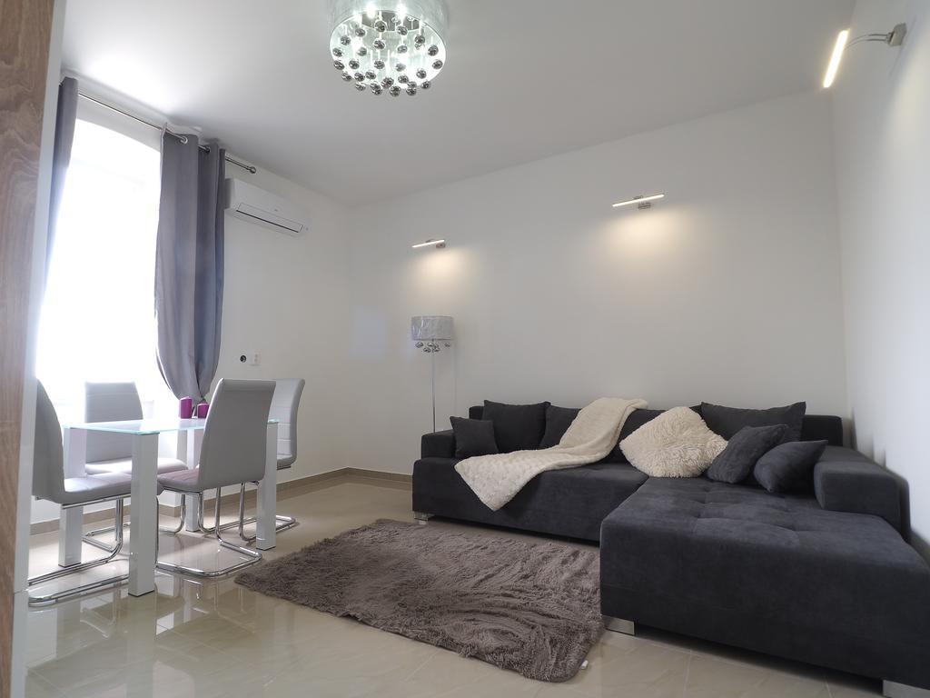 PUY Captain Emo City Apartments מראה חיצוני תמונה