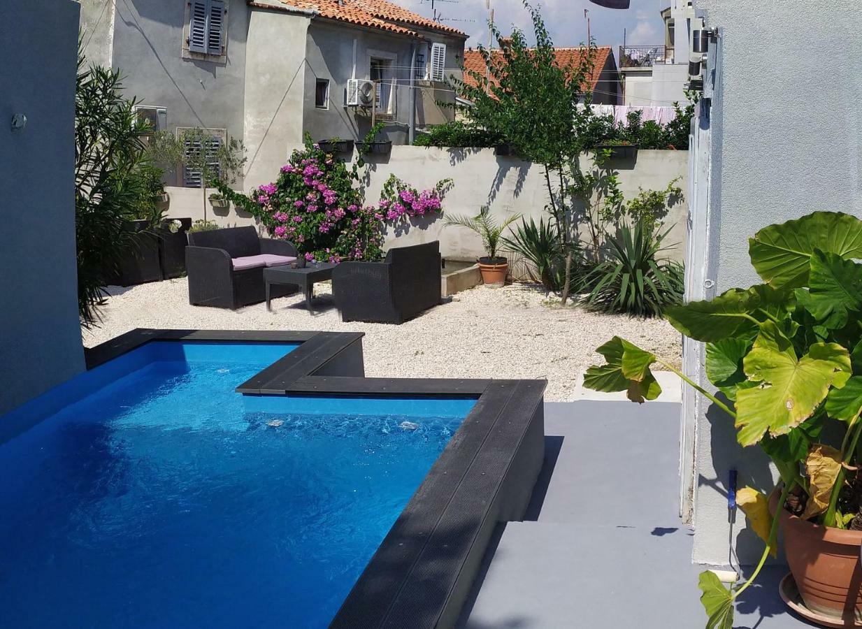 PUY Captain Emo City Apartments מראה חיצוני תמונה